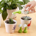 2 vnt. Butelio kam&scaron;telio purk&scaron;tuvas, Gėrimų butelio laistytuvas, Kambarinis daigų augalas, Sodo laistymo pur&scaron;kimo antgalis, Sodo įrankiai Mažas antgalis.