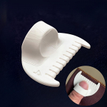 Paprasti siuvinėjimo įrankiai - Patvarus plastikinis kra&scaron;to siūlių fiksatorius ir siuvimo įrankiai pradedantiesiems ir vyresnio amžiaus žmonėms, 4 mm ir 3 mm tarpai, puikiai tinka pasidaryk pats rankų darbui White (4mm)