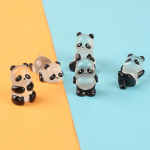 Automobilio galinio vaizdo veidrodžio dekoravimo centrinė konsolė maža &scaron;viečianti Panda Doll dervos ornamentas automobilių interjero priedai 09#