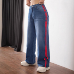 Womejeans Moteri&scaron;kos Džinsai Auk&scaron;tu Liemeniu Su Skiautiniais Ir Dryžuotais Elementais - Amerikieti&scaron;ko Dizaino, Pavasaris/Vasara, Laisvo Ir Liekninančio Kirpimo S mėlyna