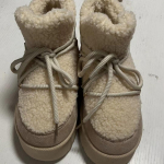 Moteri&scaron;ki žieminiai &scaron;ilti dirbtinio zom&scaron;os vilnos sniego batai, neslystantys, stambūs platforminiai dirbtinio kailio pamu&scaron;alai, kulk&scaron;nies batai Moteri&scaron;ki trumpi batai su vaik&scaron;čiojimu 40