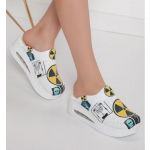 Moteri&scaron;kos ortopedinės klumpės, medicininiai sabo batai, neslystantys &scaron;lepetės, slaugytoja, gydytojas, aku&scaron;erė 36