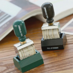 Retro korėjieti&scaron;ko stiliaus datos antspaudo ritininis antspaudas - &bdquo;pasidaryk pats&ldquo; vadovas Black Handle Date Stamp