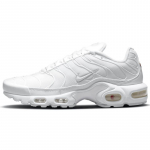 Nike Air Max Plus 'Triple White' Moteri&scaron;ki sportbačiai Laisvalaikio avalynė DM2362-100 36