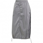 adidas Originalūs Adicolor Midi Austi Nailono Sijonai Su Prekės Ženklu Trys Juostelės Sportiniai Elastingi Laisvalaikio Ilgi Sijonai Moteri&scaron;ki Sijonai Ledo Pilkumo JD2582 M gray