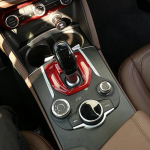 Skirtas Alfa Romeo Giulia Stelvio 2017-2019 Priedas Raudonas Real Carbon Fiber Vidinis Centrinės Konsolės Pavarų Perjungimo Skydo dangtis