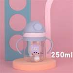 250 ml / 350 ml kūdikių buteliukai geriamajam puodeliui maitinimo buteliukas su &scaron;iaudų gravitaciniu kamuoliu plataus kalibro vaikams skirtas geriamojo pieno vandens butelis 250ML violetinė