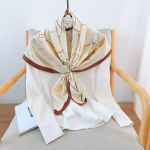 90 cm &bdquo;Four Seasons&ldquo; kvadratinis didelis kvadratinis &scaron;alikas Prabangūs dekoratyviniai mar&scaron;kiniai Profesionali skarelė plaukų juosta Apsauginė nuo saulės skarelė 90*90cm