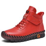 Moteri&scaron;ki briti&scaron;ko stiliaus auk&scaron;takulniai žieminiai batai su aksominiu pamu&scaron;alu &scaron;ilumai. Pasižymi Velcro užsegimu, kasdieniu dizainu ir dideliais dydžiais. 39 raudona