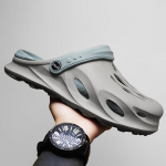 Vasaros vyri&scaron;ka mada paplūdimio sandalai klumpės storu padu &scaron;lepetės vandeniui atsparūs neslystantys sandalai &scaron;lepetės neslystantys mink&scaron;ti EVA skylėti batai 41