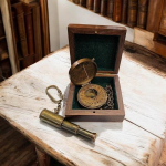 Mary Rose saulės laikrodis kompasas žalvarinis su virvele . I&scaron;graviruokite, raktų pakabukas, arba medinė dėžutė. Unikali dovana tyrinėtojams!