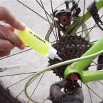 Grandinės tepalas dviračiui Dviračio grandinės tepalas 50ml Ilgai i&scaron;liekantis grandinės aliejus La&scaron;inamas Spaudžiamas Grandinės valiklis Apsaugos nuo rūdžių priežiūros aliejus skirtas CHINA