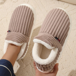 Užsisakykite dviem dydžiais didesnius &scaron;lepetes moterims ir vyrams žiemai, pūkuotas, madingas, &scaron;iltas kulk&scaron;niams, pliu&scaron;inis, jaukus &scaron;lepetes namams, patalpoms, mink&scaron;tu padu, medvilninius batus 44-45