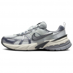 Nike V2K Run Pure Platinum Wolf Grey Moteri&scaron;ki sportbačiai FD0736-003 42 pilka spalva