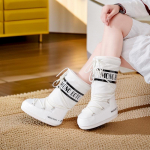 33 dydžio moteri&scaron;ki 2025 m. &scaron;ilti nauji slidinėjimo žieminiai mėnulio sutir&scaron;tinto vidutinio ilgio aulai vandeniui atsparūs ir neslidūs sniego kosmoso batai 33