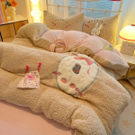 Animacinis &Scaron;enilinio Siūlo I&scaron;siuvinėtas Avikailio Vilnos Patalynės Komplektas - Antklodės Užvalkalas ir Paklodė 2.0m Flat Sheet 4-Piece Set Duvet 200x230