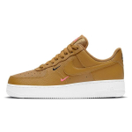 Nike Air Force 1 Low '07 Essential Kviečių spalvos su Mini Swoosh Moteri&scaron;ki CT1989-700 36