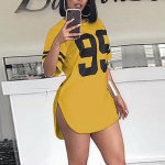 Vasaros moteri&scaron;ki madingi sportiniai ilgi mar&scaron;kinėliai su apvalia kakle skaitmenine spauda su puse rankovių L