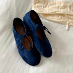 Moteri&scaron;ki Mary Jane bateliai su rai&scaron;teliais, apvaliu pir&scaron;tu, patogūs, eleganti&scaron;ki balerinos, moteri&scaron;ki, su kaspinėliu, negilūs, kasdieniai loaferiai 38 tamsiai mėlyna spalva