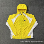 Corteiz Devil's Island Daugiafunkcinis Vėjaskėlis Softshell su Gobtuvu Vyrams ir Moterims - Madingas Alpinizmo Paltai. Medium geltona