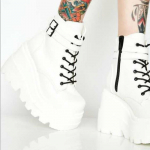 Fashion Trend Moteri&scaron;ki didelio dydžio, stori apatiniai auk&scaron;ti vir&scaron;aus spalvingi laisvalaikio batai vaik&scaron;čiojimo batai 41 balta