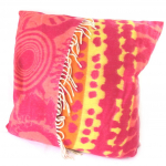 Desigual [M8498] - Coussin cr&eacute;ateur 'Desigual' rouge (40x40 cm)