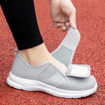 &bdquo;Paplatinti pagyvenusių žmonių vaik&scaron;čiojimo batai: Lengvas vasarinis tinklelis komfortui ir stiliui Size 45