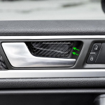 Automobilio anglies pluo&scaron;to vidaus durų rankenos skydelio durelių dubens dangtelio lipduko apdaila, skirta VW Touareg 2011 2012 2013 2014 2015 2016 2017 m.