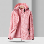 Moteri&scaron;ka 3-in-1 atsegama striukė: Atsparus vėjui, neper&scaron;lampamas ir izoliuotas pavasario, rudens ir žiemos nuotykiams Camouflage Pink Women