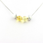 Pierres et Min&eacute;raux. Collier 4 perles Citrine + Howlite 8 mm Chaine en acier inoxydable.
