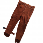 Karvės odos suvirintojo striukė: Atsparus kar&scaron;čiui, Apsaugantis nuo nudegimų, Apsauga nuo lankinio suvirinimo, Izoliuota oda suvirintojams.