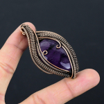 Ametisto brangakmenio papuo&scaron;alai, rankų darbo pakabukas, suvyniotas į gryną varinę vielą, dovanai 2.56 Inches violetinė