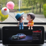 &bdquo;Mieli besibučiuojančių porų lėlių automobilių papuo&scaron;alai &ndash; elektromobilių dekoras&ldquo; couple + LOVE confession balloon one pair