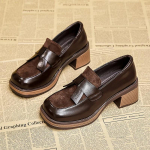 2024 m. briti&scaron;ko stiliaus moteri&scaron;ki batai, madingi loferiai, pavasaris-ruduo, su banteliu, kvadratiniu priekiu, masyviu auk&scaron;tu kulnu, rudi, mažos odos batai 35 ruda