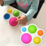 Kūdikių žaislai Montessori pratimų lenta bar&scaron;kuolis dėlionė spalvingi vaikų fidget žaislai intelekto lavinimas ankstyvojo ugdymo žaislas