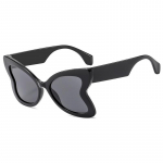 Didelio rėmo moteri&scaron;ki madingi drugelių rėmeliai, akiniai nuo saulės, skaidraus objektyvo akiniai