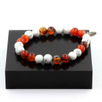 Pierres et Min&eacute;raux. Bracelet Perles Howlite + Agate ruban&eacute;e 8 mm. Fabriqu&eacute; en France.