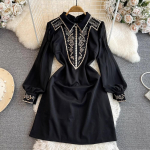 Nauja pavasario vasaros vintažinė gėlėmis siuvinėta suknelė moterims ilgomis rankovėmis pra&scaron;matnios vestuvių &scaron;ventės Black A Line Mini Vestidos XXL