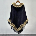 Eleganti&scaron;kas megztas klasikinis kutais puo&scaron;tas pelerinas su kailiniu apykakliu moterims, užsegamas priekyje, naujas rudens ir žiemos &scaron;iltas madingas &scaron;alis, vestuvių vakarėlio vakarinės suknelės &scaron;alis juoda