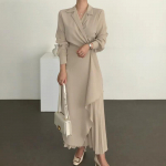 Moteri&scaron;ka vintažinė eleganti&scaron;ka suknelė mar&scaron;kiniai ilgomis rankovėmis 3XL smėlis