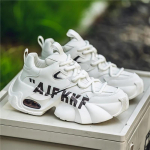 Prekiniai ženklai Vyri&scaron;ki auk&scaron;tinantys batus Kokybi&scaron;ki vyri&scaron;ki sportbačiai Atsparūs dėvėjimuisi Vyri&scaron;ki batai storu padu Patogūs vyri&scaron;ki bėgimo batai 39 balta