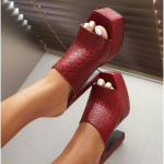 Seksualios auk&scaron;takulnės basutės moterims Platforminės vasarinės &scaron;lepetės Mules batai Oda Juodos Baltos Raudonos Basutės Zapatos Mujer 35 raudona