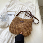 Vasarinis rotango &scaron;iaudinis krep&scaron;ys moterims Megztas paplūdimio krep&scaron;ys Bohemijos stiliaus Crossbody Bag Atostogų pečių krep&scaron;iai 29x6x23cm