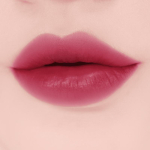 [Milk Touch] Juodas nusilupantis lūpų tatuiruotė 4,5g 02 Black Plum brown
