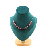 Pierres et Min&eacute;raux. Collier 15 perles Agate fuchsia et marron 8 mm. Chaine en acier Collier femmes, hommes. Taille personnalisable.