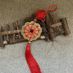 Feng shui slyvų žiedų vario monetų pakabukas &ndash; rankų darbo namų dekoro stebuklingas įrankis