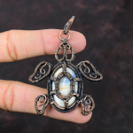 Mėlynas Scheelito Pakabukas Vario Viela Aptintas Vėžliuko Pakabukas Rankų Darbo Papuo&scaron;alai Nuostabus Brangakmenio Pakabukas Nuostabūs Vario Papuo&scaron;alai Sužadėtuvių Dovana