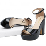 Moteri&scaron;kos basutės Vasaros Sexy Peep Toe sagtimi Sandalai Kvadratiniai stori auk&scaron;takulniai Flock Platform Juodi Vakarėlio Raudoni Vestuviniai Batai