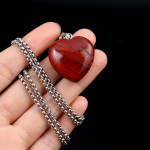 1vnt Natūralaus akmens karoliai pakabukas &scaron;irdies formos kri&scaron;tolo ametisto agatas opalas nerūdijančio plieno grandinėlės karoliai moterims papuo&scaron;alai 30x30x10 mm 1Pcs/Redstone