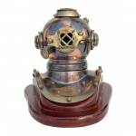 Jūrų nardymo &scaron;almas Tvirtas plieninis, žalvarinis nardymo &scaron;almas su medžio pagrindu Miniatiūrinis 15,24 cm